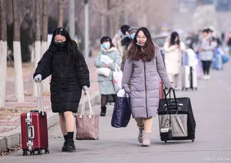 放假通知！内蒙古中小学2023年寒假时间确定，有人欢喜有人愁（内蒙古中小学放寒假时间2021年）
